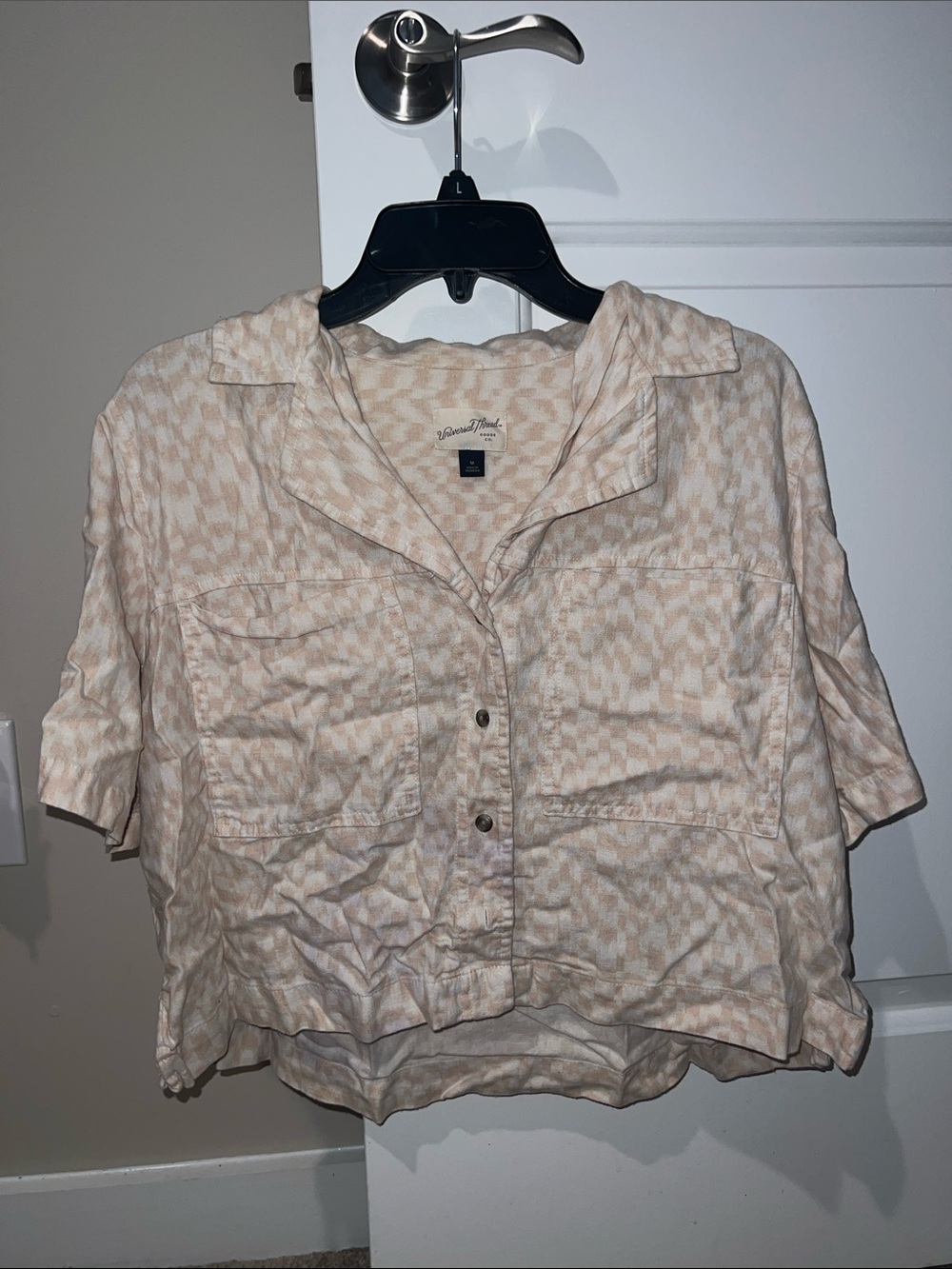 Universal Thread Beige Cream Patterned Short-Sleeve Button-Front Shirt